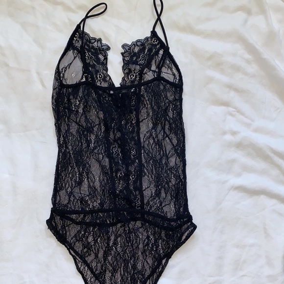 Zara Lace Bodysuit - Picture 3 of 6